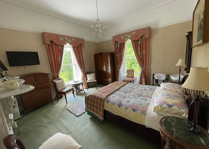 Glenmore House 5*